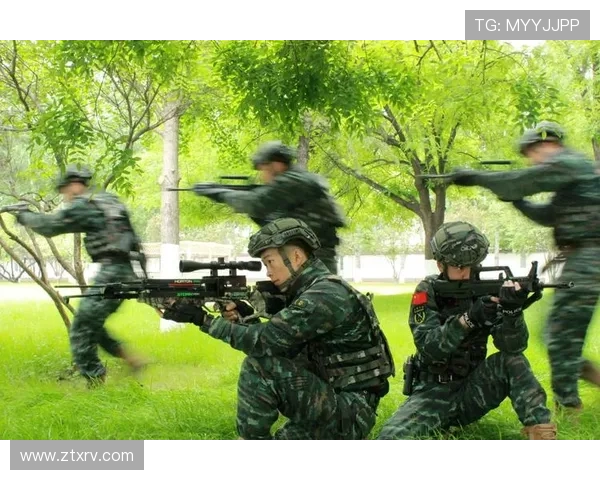 FPX战队团队协作引发热议玩家表现与战术配合成焦点讨论 FPX战队团队协作引发热议玩家表现与战术配合成焦点讨论