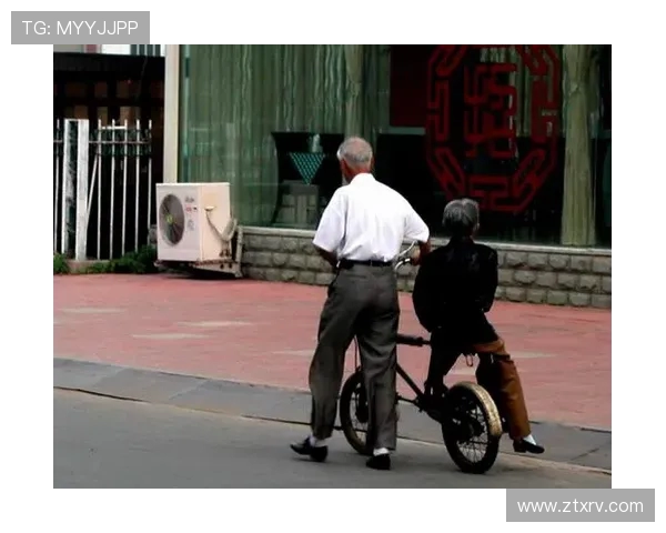 深圳滑板队的蜕变之旅:从街头文化到专业竞技的纪实探索 深圳滑板队的蜕变之旅:从街头文化到专业竞技的纪实探索