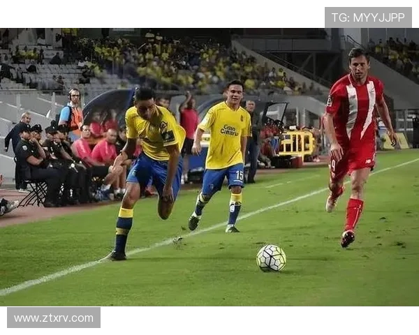 意甲焦点战佛罗伦萨主场迎战强敌罗马争夺关键三分