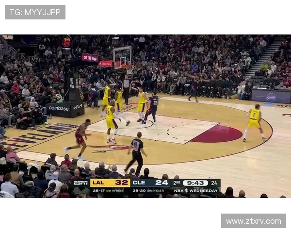 湖人对阵骑士精彩直播回顾11月22日比赛全程分析与亮点集锦