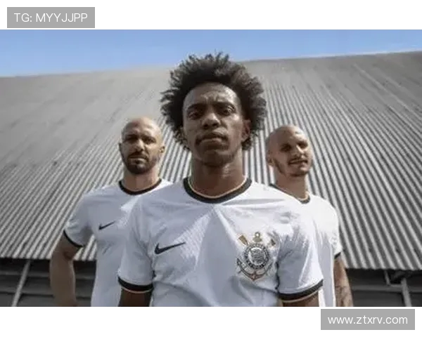 维多利亚与科林蒂安的精彩对决揭示足球战术与团队合作的魅力 维多利亚与科林蒂安的精彩对决揭示足球战术与团队合作的魅力