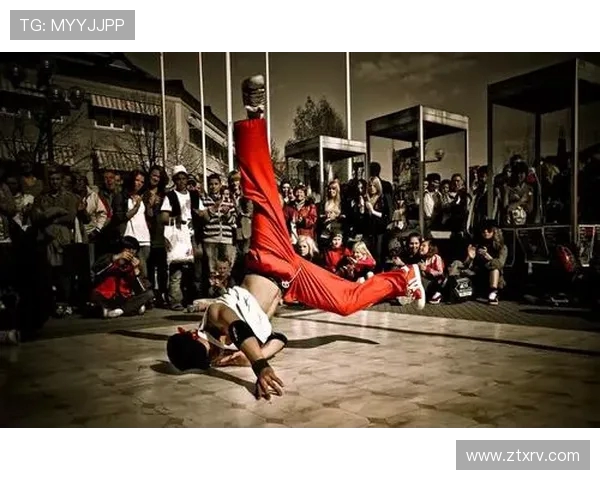 南京街舞队的运营经验与挑战分析探讨街舞文化的传承与发展